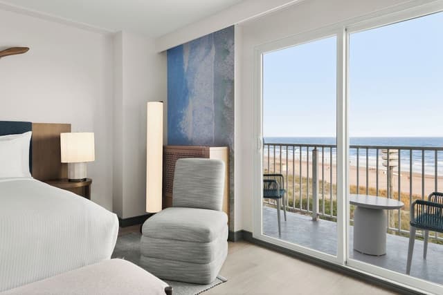 Room, 2 Queen Beds, Balcony, Oceanfront