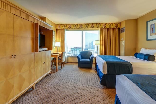 Premier Double Room, 2 Queen Beds (Rendezvous Tower)