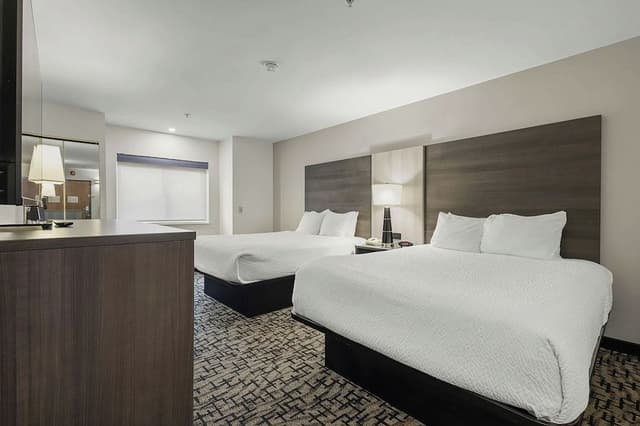Standard Room, 2 Queen Beds, Accessible, Non Smoking (Walk-in Shower)