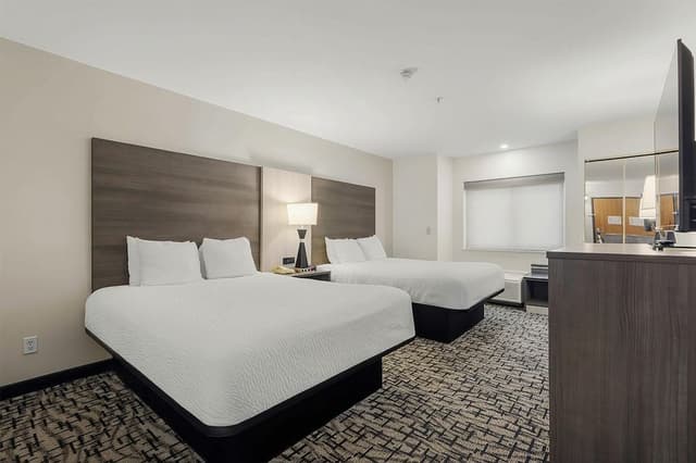 Standard Room, 2 Queen Beds, Accessible, Non Smoking (Walk-in Shower)