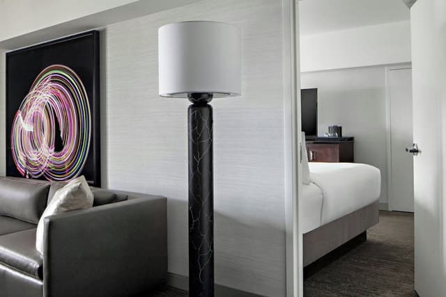 Deluxe Suite, 1 Bedroom (M Club Lounge, 2 Dble Beds, Sofa Bed)