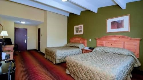 2 Double Beds, Smoking