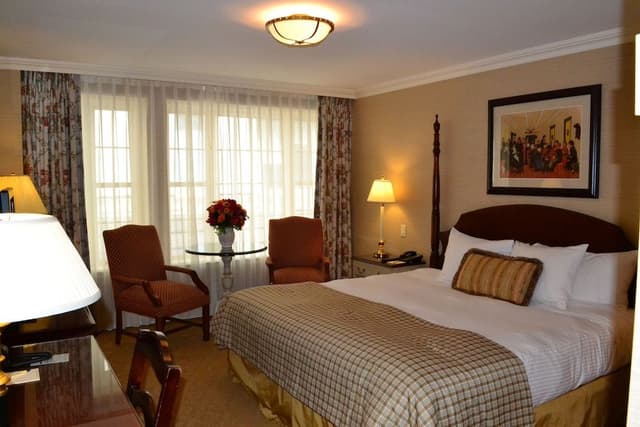 Superior King Room