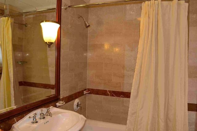 Superior King Corner Room