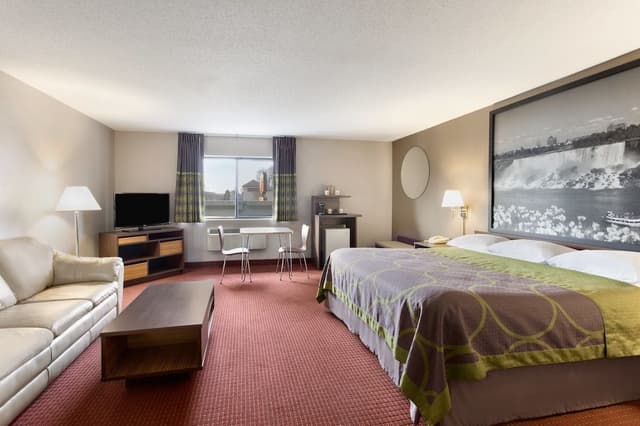 Studio Suite, 1 King Bed, Non Smoking
