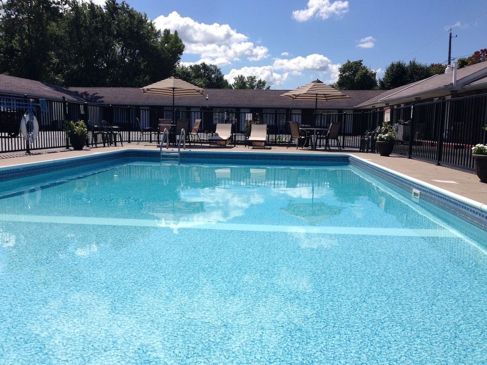Moonlite Motel Niagara Falls2