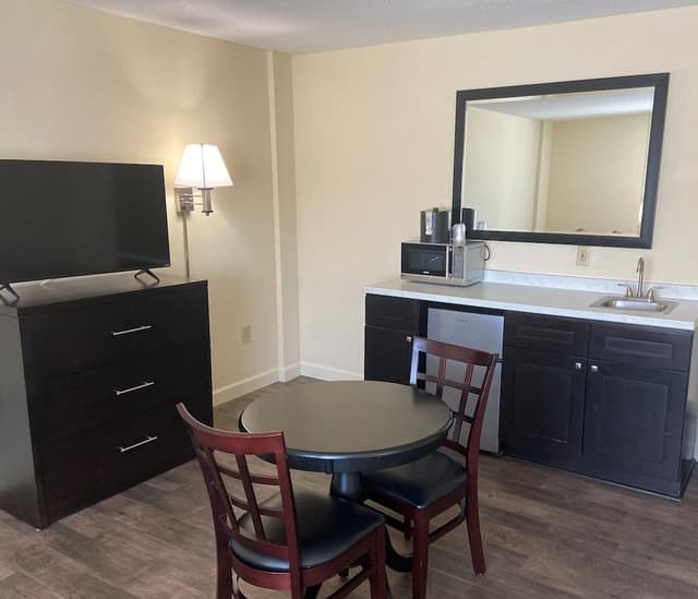 Studio Suite, 1 King Bed with Sofa bed, Kitchenette