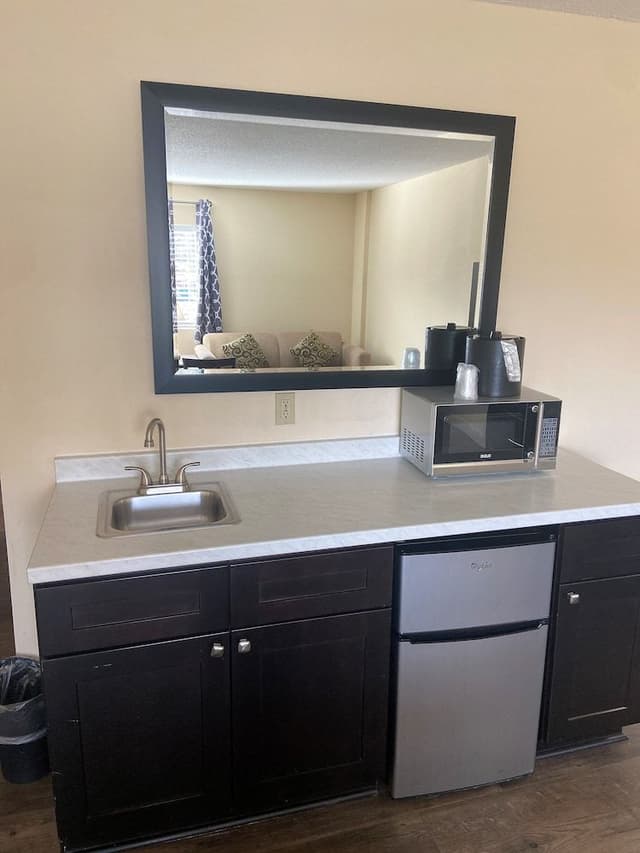 Studio Suite, 1 King Bed with Sofa bed, Kitchenette