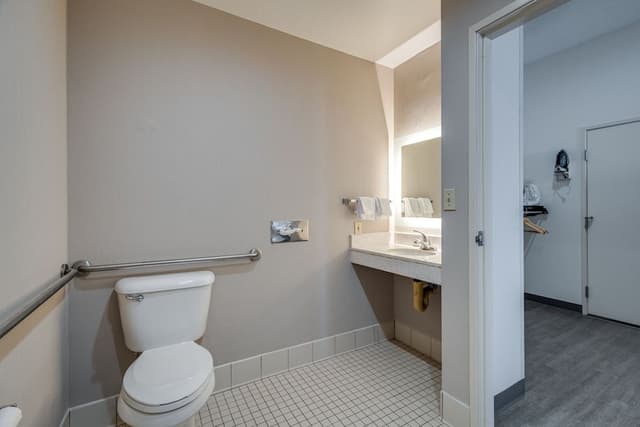Deluxe Single Room, Accessible