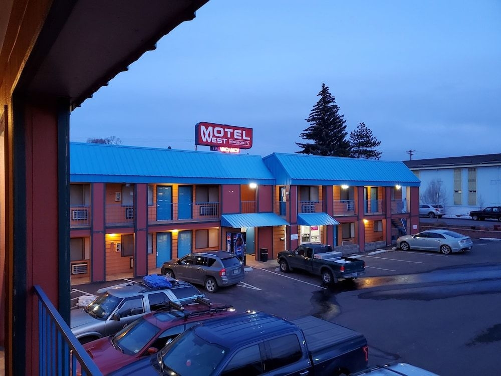 Motel West Bend0