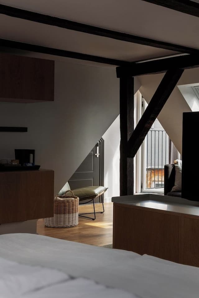 Penthouse with Balcony