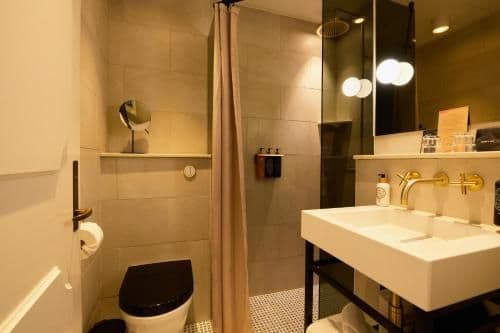 Single - Room