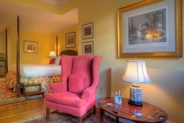 King Courtyard Suite