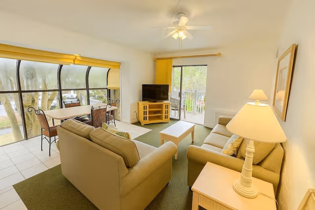 Superior Condo, 2 Bedrooms