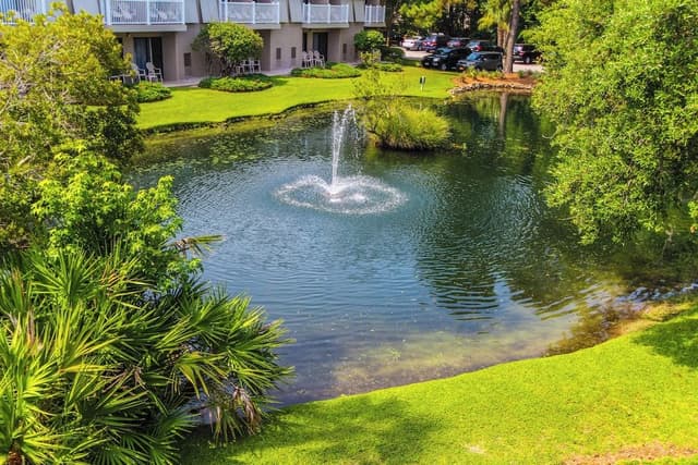 Superior Condo, 2 Bedrooms