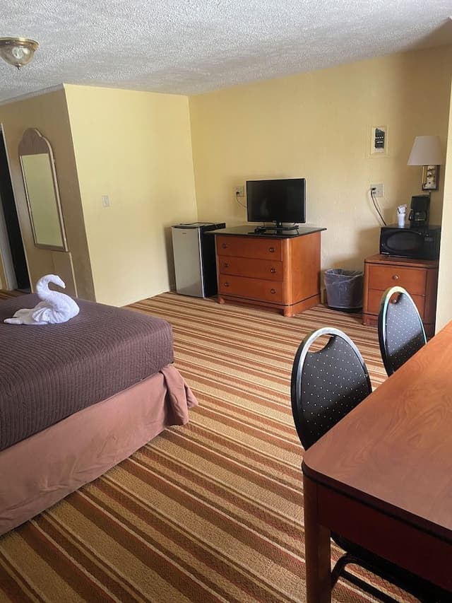 One Room with Two Double Beds - Pool View