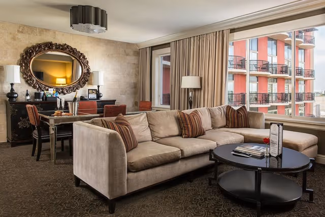 Junior Suite, 1 King Bed