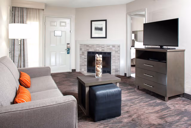 1 KING 2 FULL TWO BEDROOM TWO BATH SUITE NS