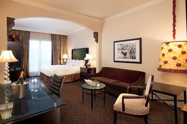 Standard Room, 1 King Bed