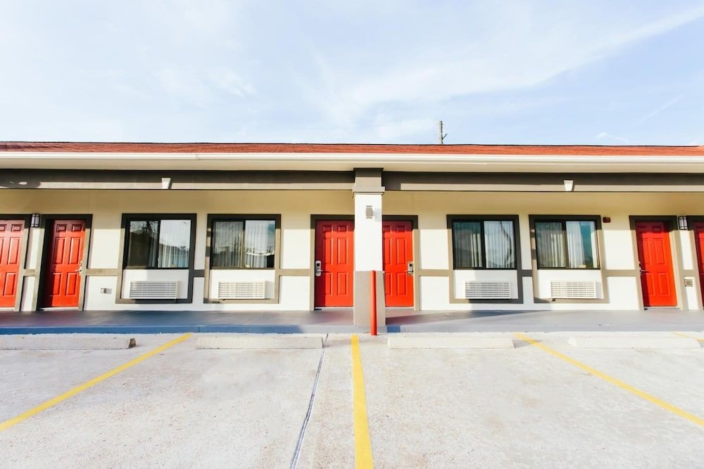 Palace Inn and Suites Willowbr2