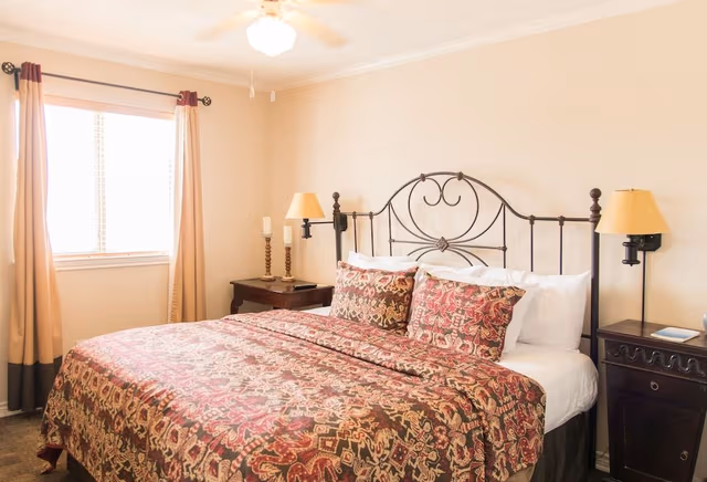 Studio Suite, 1 King Bed with Sofa bed