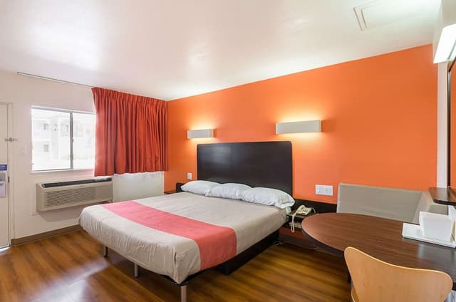 Standard Room, 2 Double Beds, Non Smoking
