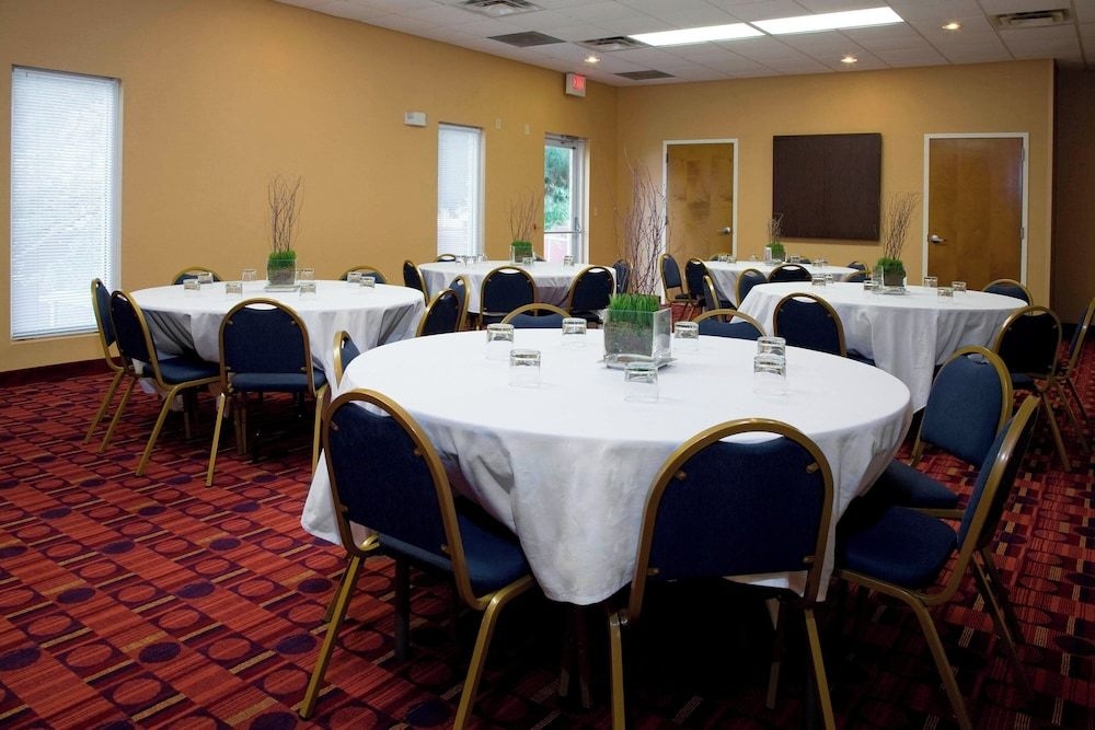 Fairfield Inn & Suites by Marriott San Antonio Market Square3