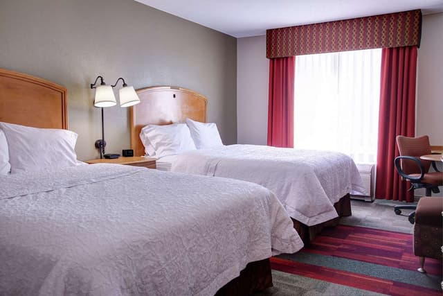2 QUEEN BEDS NONSMOKING