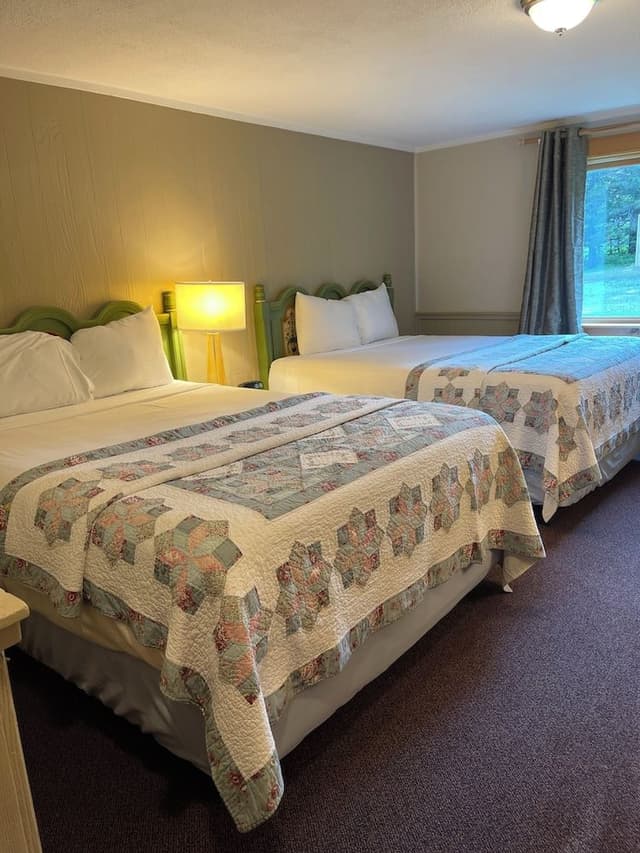 Deluxe Room, 2 Queen Beds