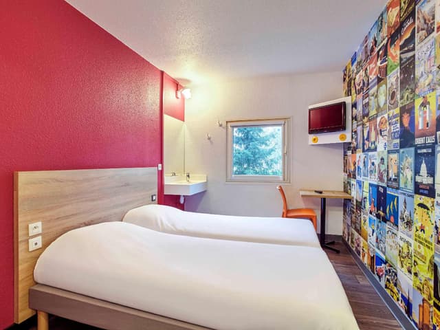 Cabrio room 2 single beds with bathroom