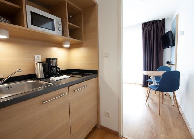 Double Bed Studio