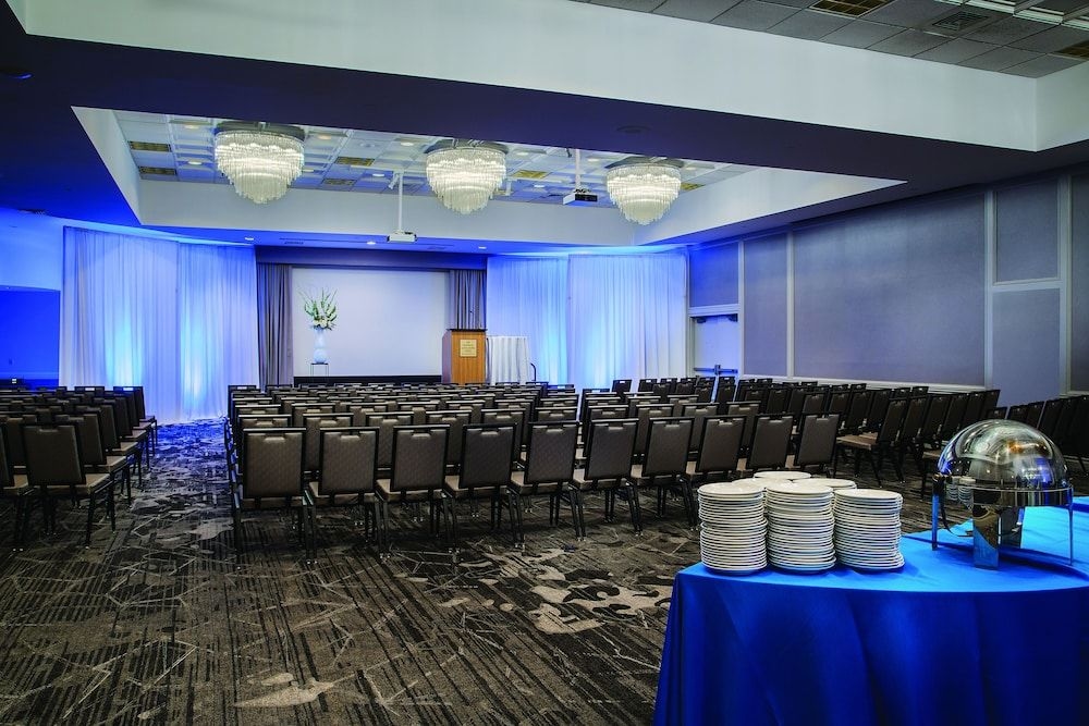The Madison Concourse Hotel and Governor's Club2