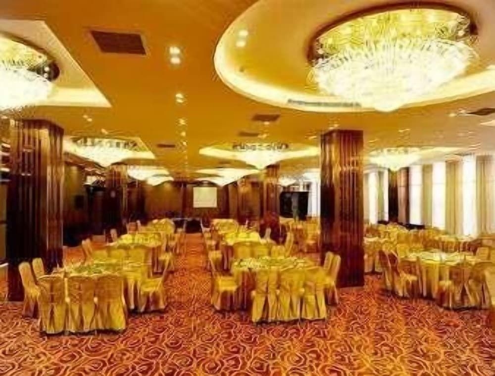 Ramada Plaza Shaowu3