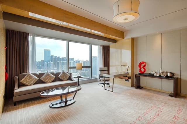 Suite (Artist)