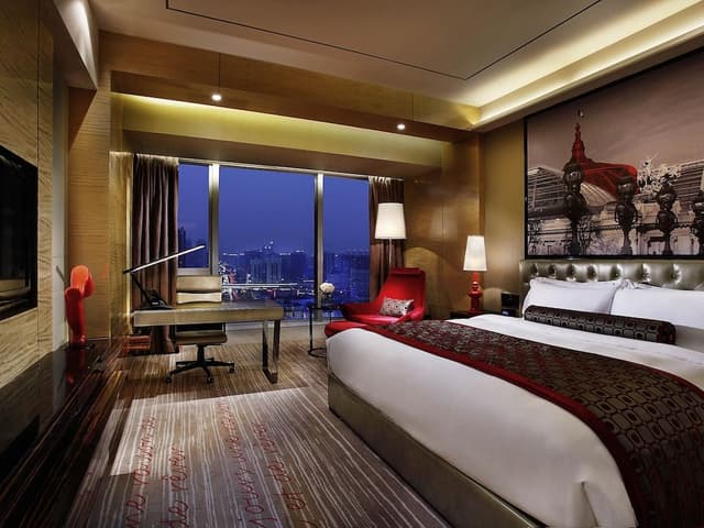 Superior Room, 1 King Bed