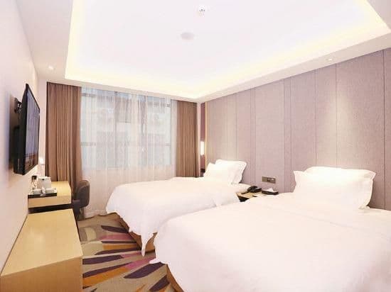 WH - Deluxe Bed Room