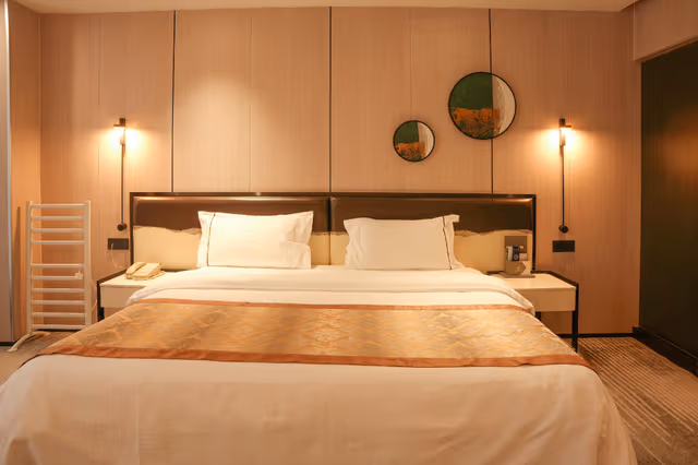 Deluxe Queen Room