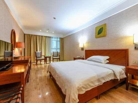 Business Standard Room
