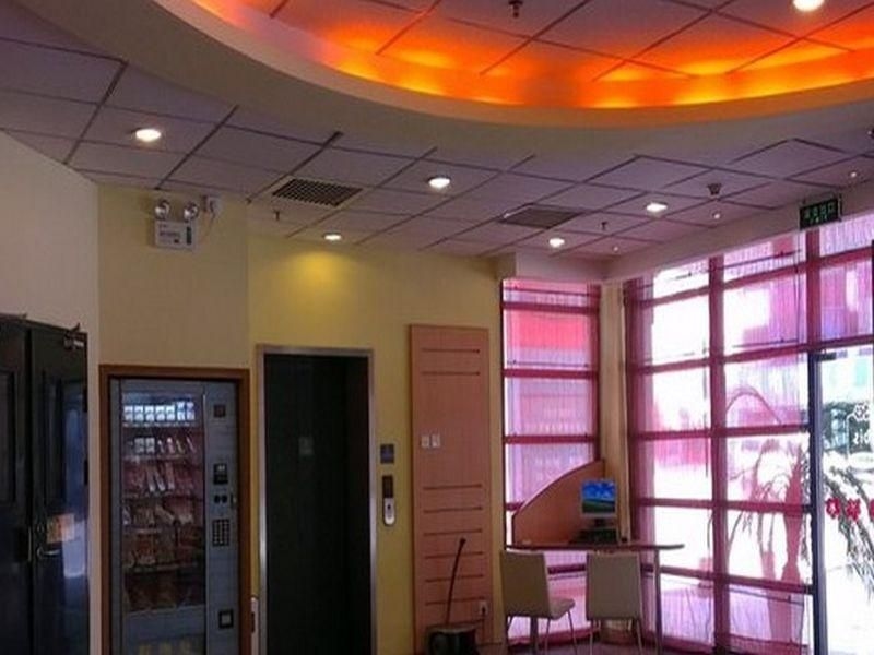 อีโฮเต็ล ตงกวน จิงซี (Ehotel Dongguan Qingxi)1