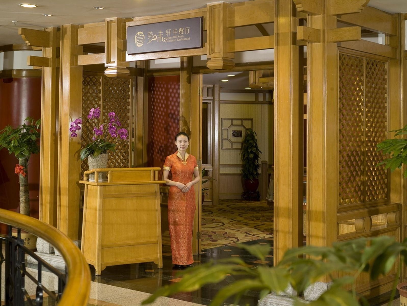 โฮเต็ล ซิลเวอร์แลนด์ (Hotel Silverland)2