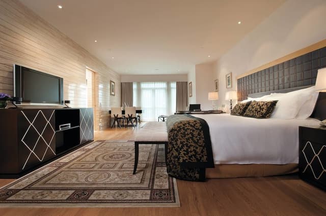 Townhouse Deluxe Room