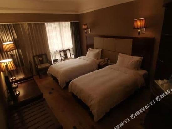 Standard Twin Bed