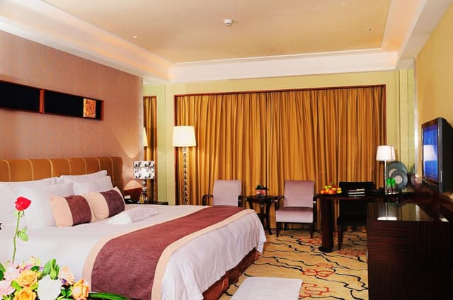 Deluxe King Bed