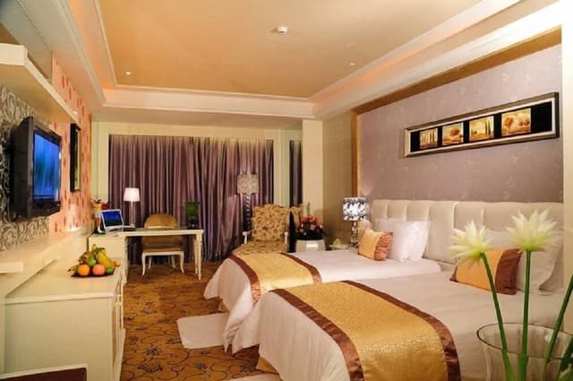 Deluxe King Room