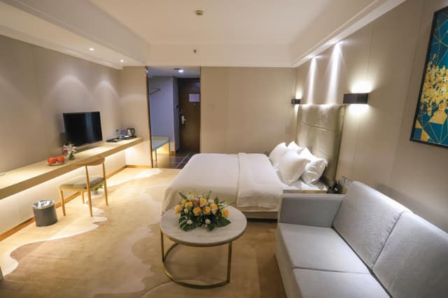 Deluxe King Room