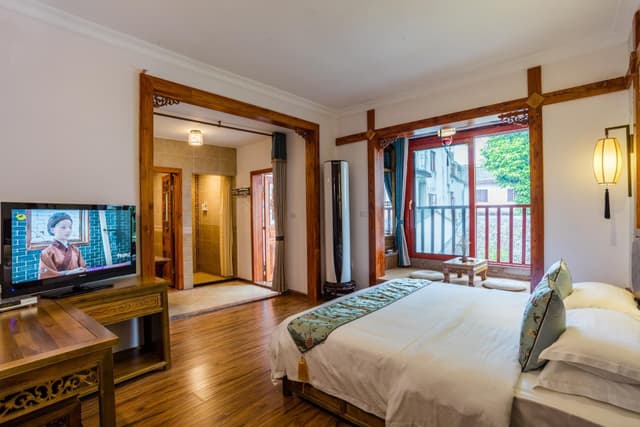 Superior Mountain View Room with Balcony