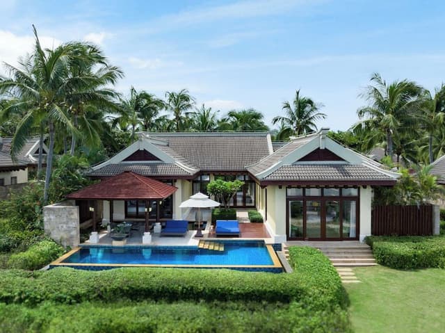 2BR Ocean Front Villa