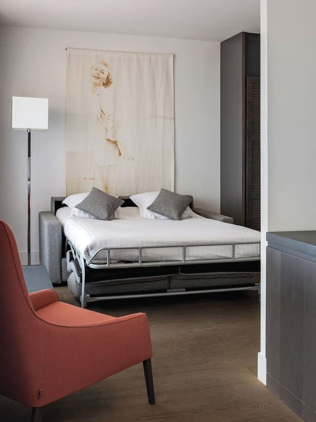 Suite, 1 King Bed with Sofa bed, Terrace