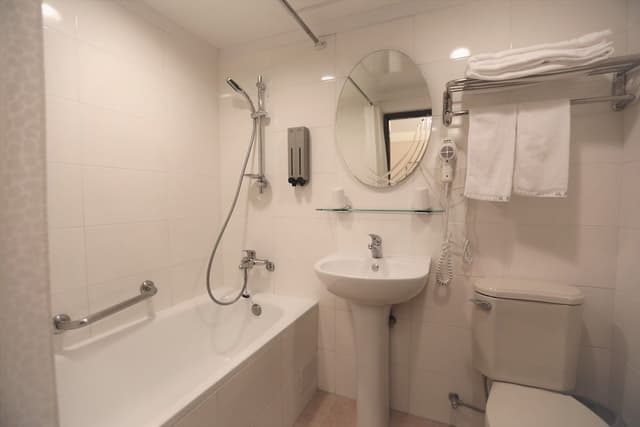 Standard Quadruple Room, No Windows