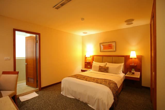 Deluxe Suite